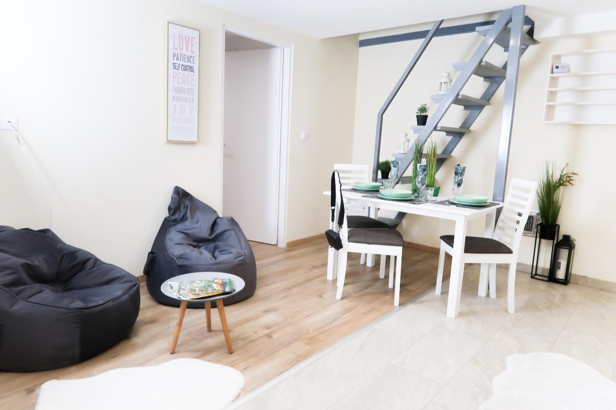 In Centrum Jozsef Krt Apartment *